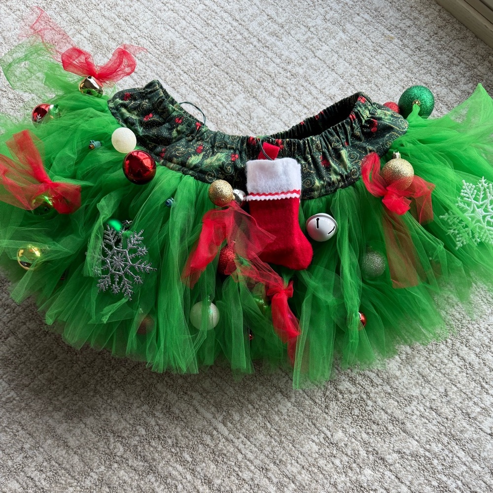 Skirt — Christmas Festive Skater Skirt